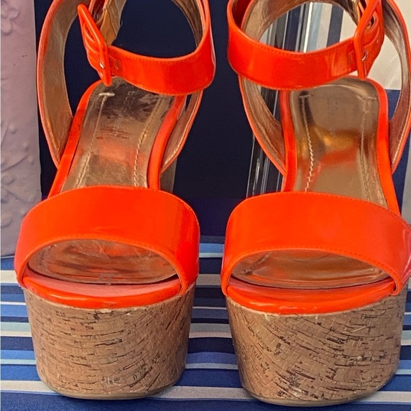 Neon orange cork BCBGENERATION platform wedge heel ankle strap sandals sz 10 - Picture 9 of 15